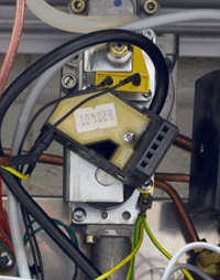 bx combi 105e h01097 har gv plug turned around.gif